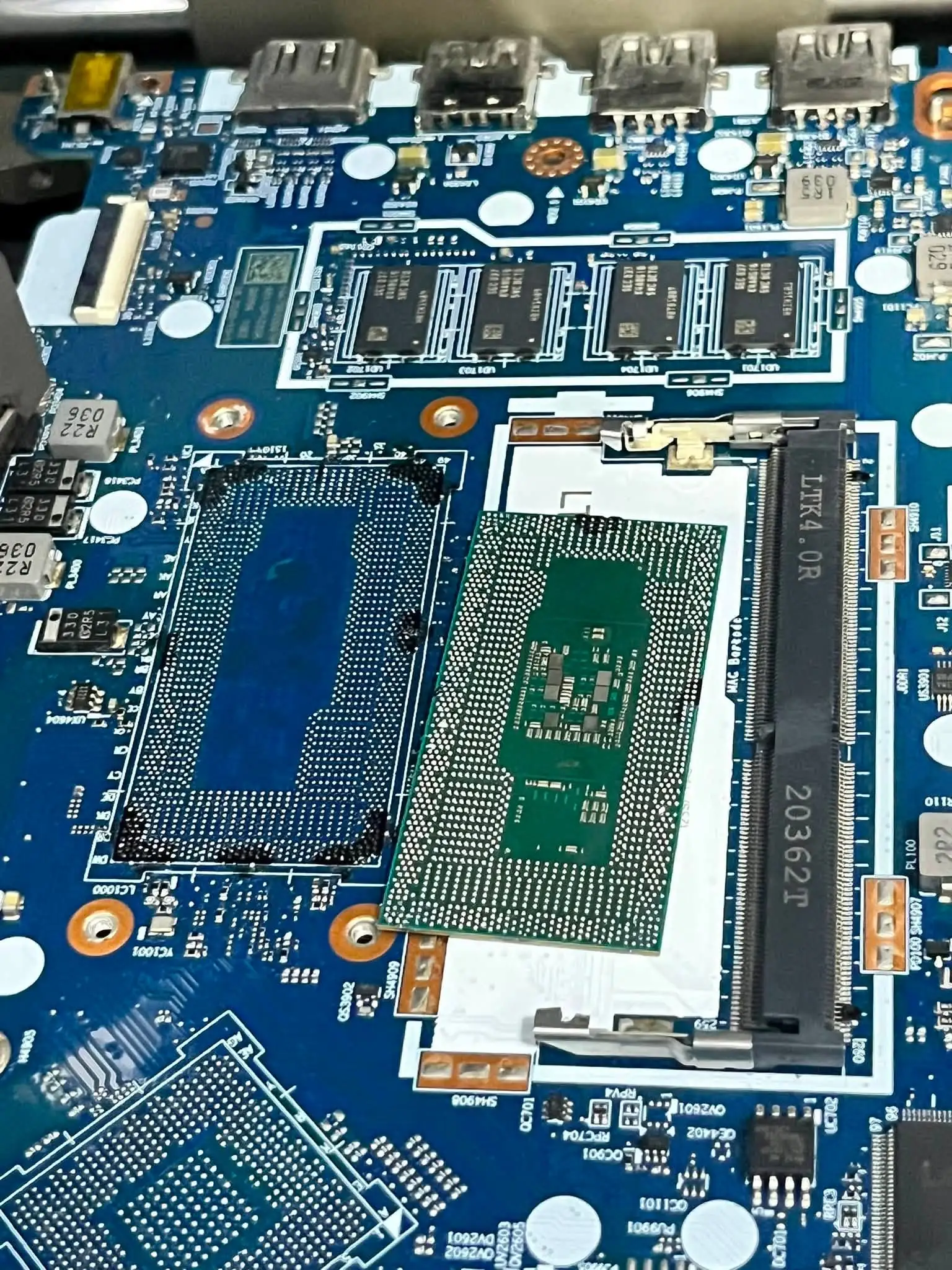 อัปเกรด SSD & RAM Lenovo