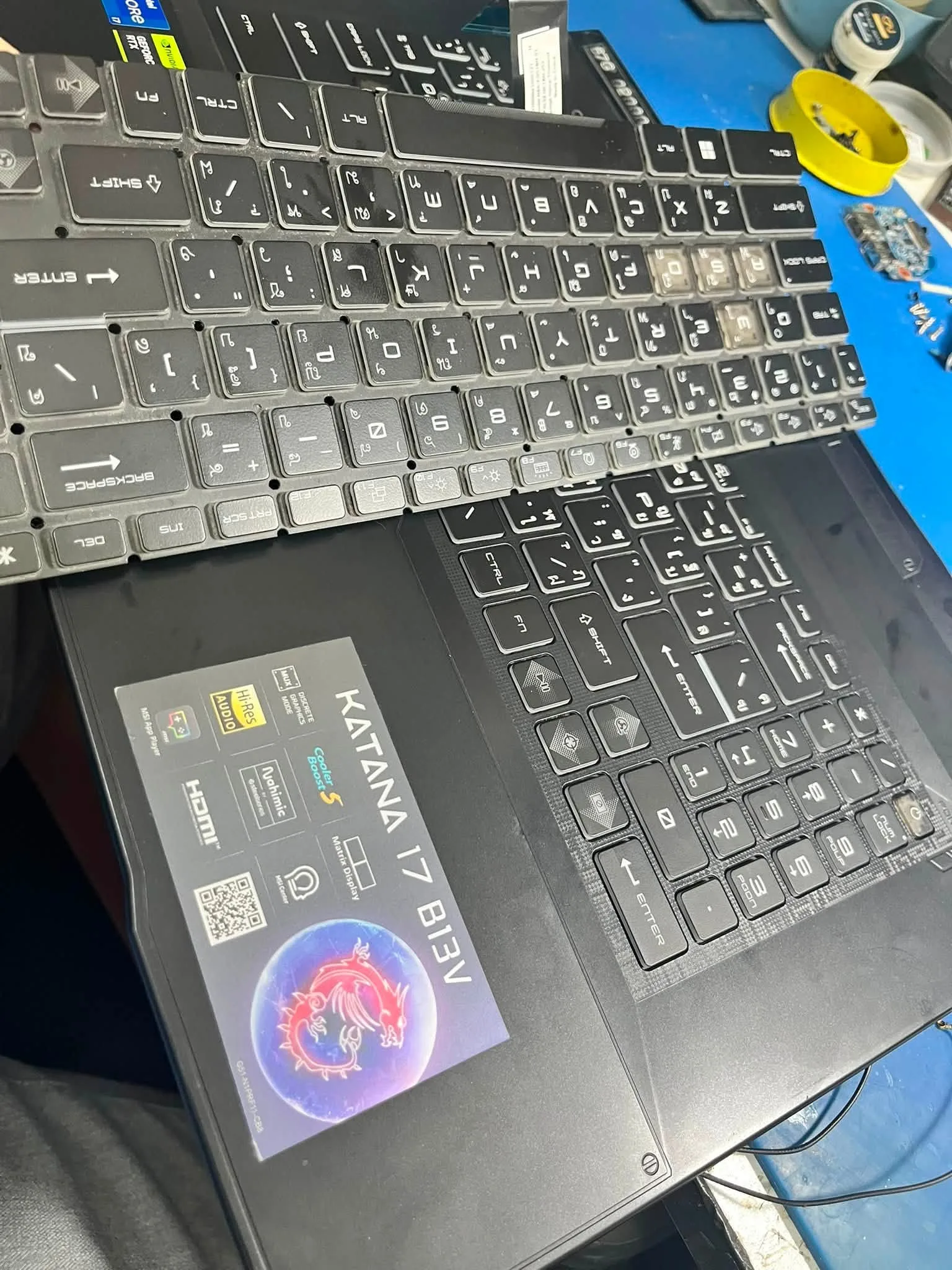 ซ่อมบานพับ Dell หัก